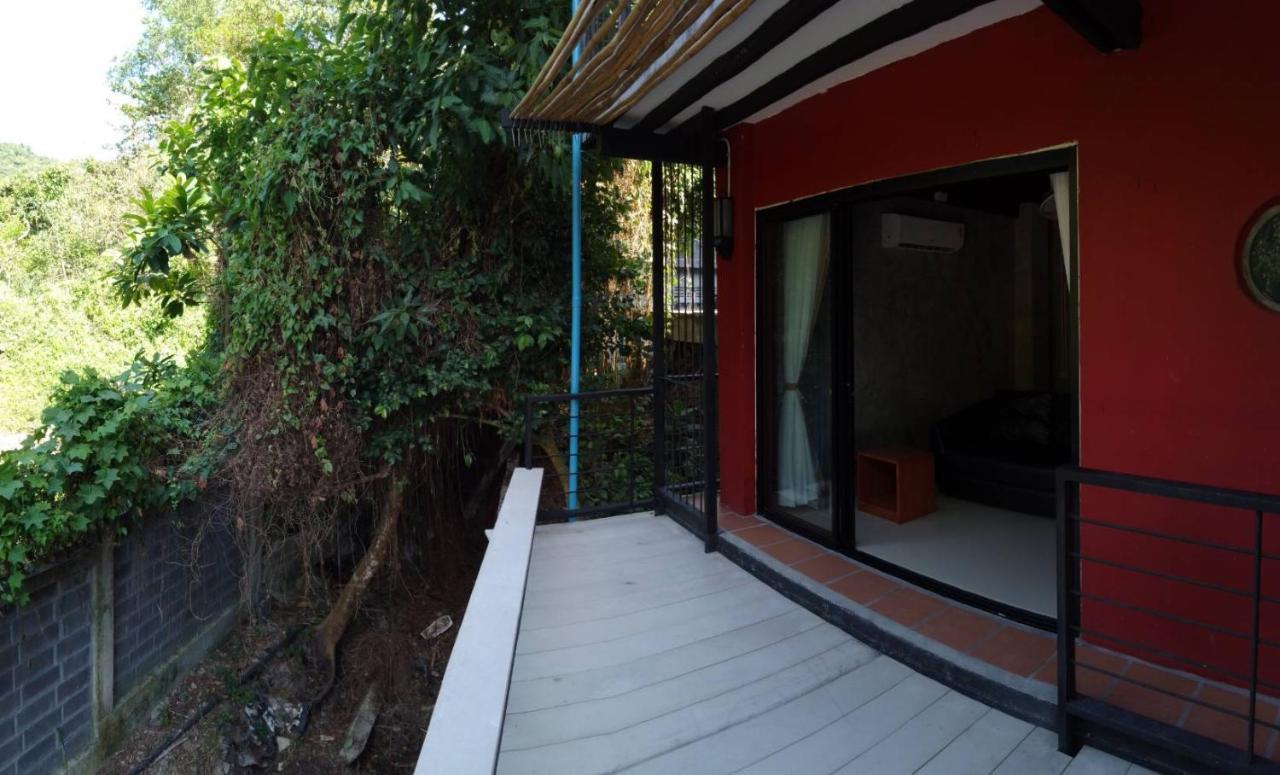 White Jail At Koh Tao Hostel Zewnętrze zdjęcie